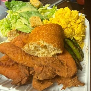 Fried Chicken Wing Dinner Plate<br>(1 meat + 2 sides + bread)