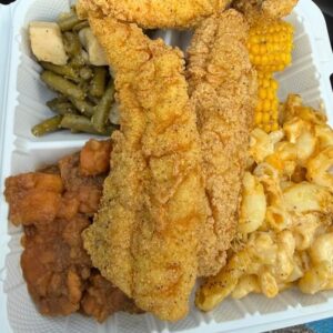 Fried Fish Dinner Plate<br>(1 meat + 2 sides + bread)